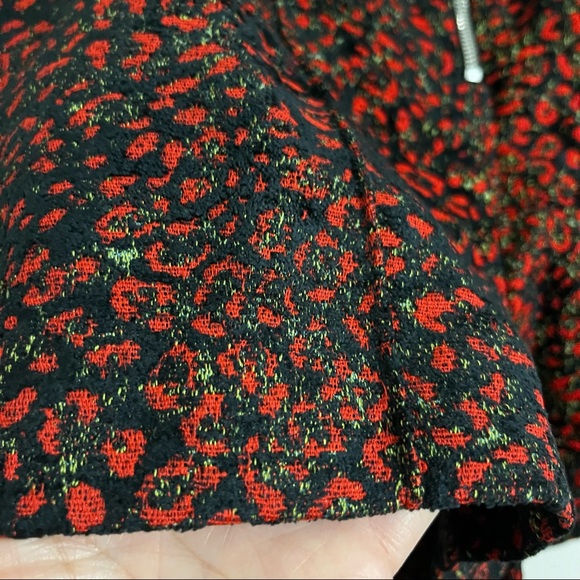 NWT Zara High Rise Tweed Shorts Red Black M - Picture 4 of 9